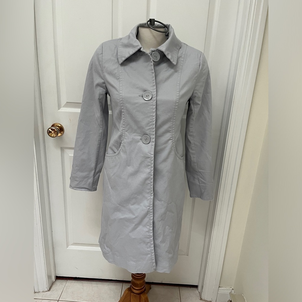George cotton gray lined trench coat with side pockets & large buttons. Size S